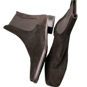 Stuart Weitzman Suede Chelsea Boot 8.5 Wide